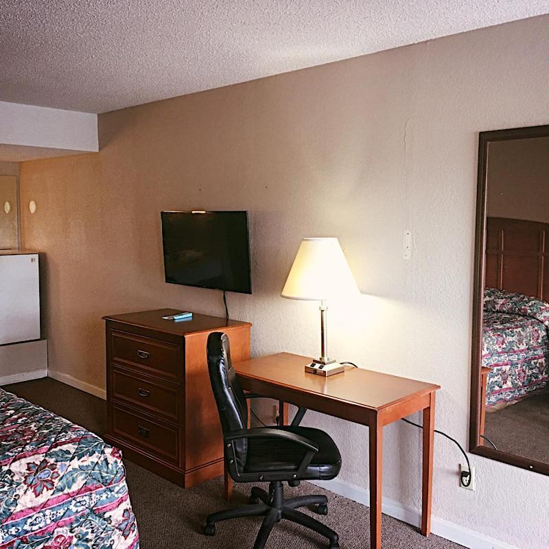 Travelers Inn Elizabethton エクステリア 写真