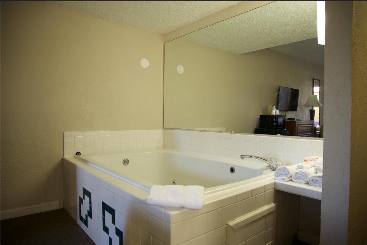 Travelers Inn Elizabethton エクステリア 写真