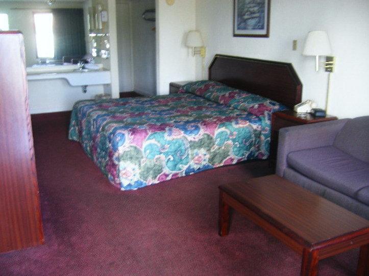 Travelers Inn Elizabethton エクステリア 写真